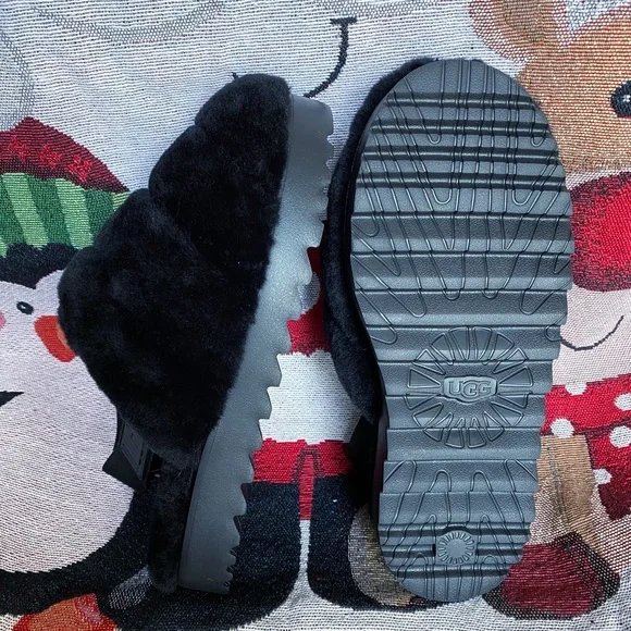 UGG Black Super Fluff Slipper - Picture 6 of 9